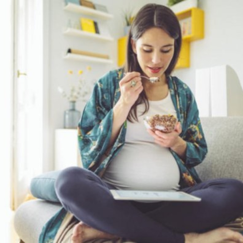 كيف ازيد وزن الجنين في الشهر الخامس