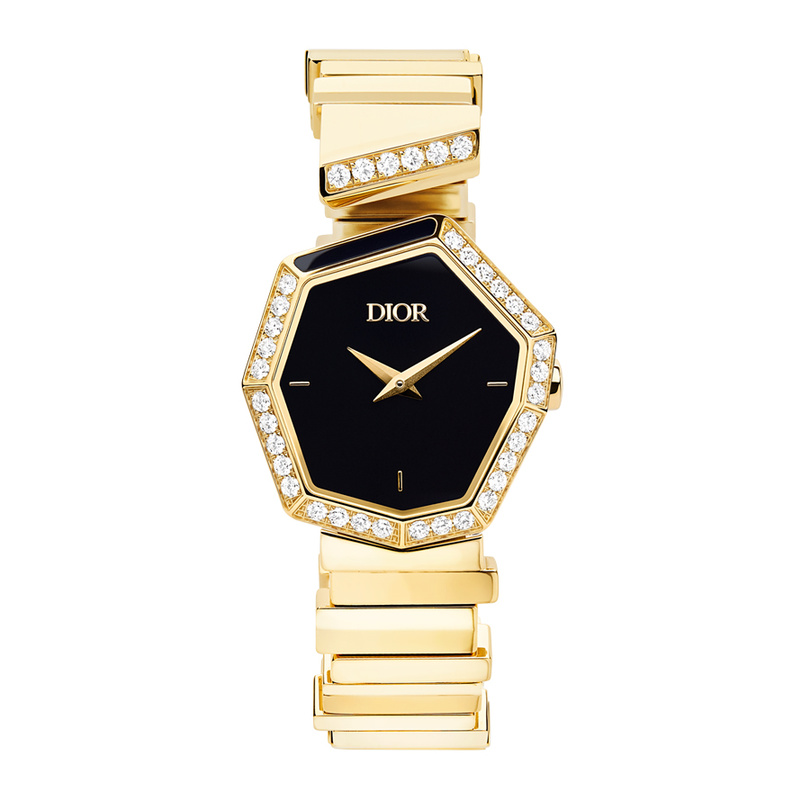 ساعة من ديور Dior