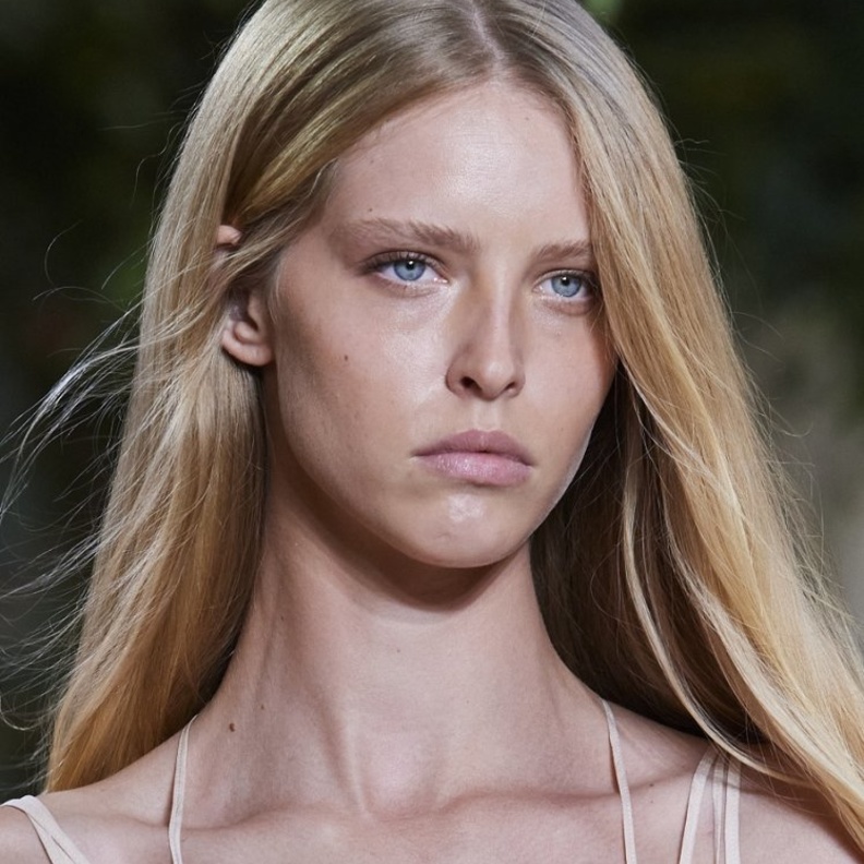 كيف تبرزين جمالك بطريقة " No-Makeup Look "