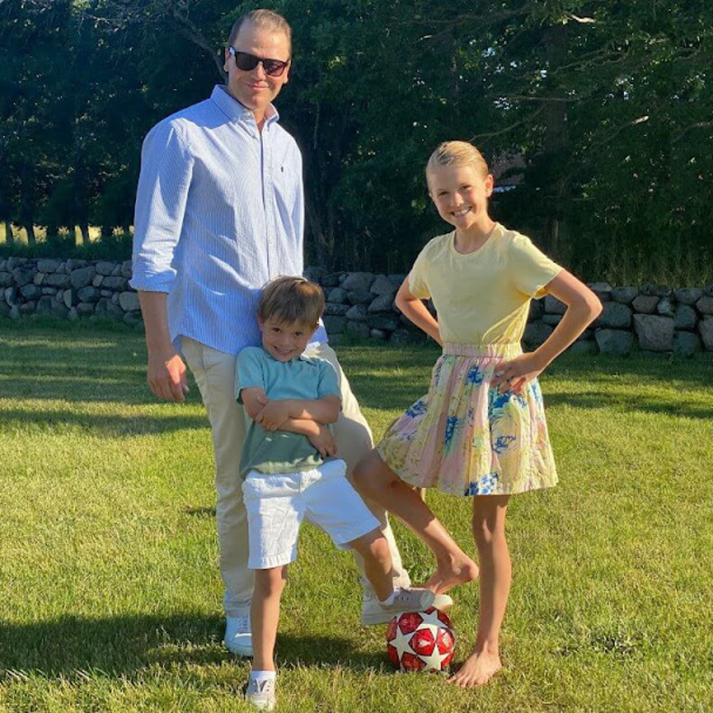 أسرة ولية عهد السويد تشجع الأسر على القيام بمزيد من الأنشطة العائلية في الهواء الطلق 