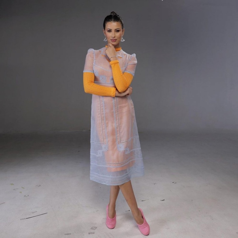 لوك ريم الكامل من توقيع فندي