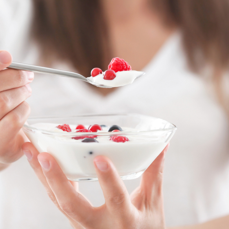 صورة رئيسية فوائد الزبادي لانقاص الوزن وتعزيز الهضم