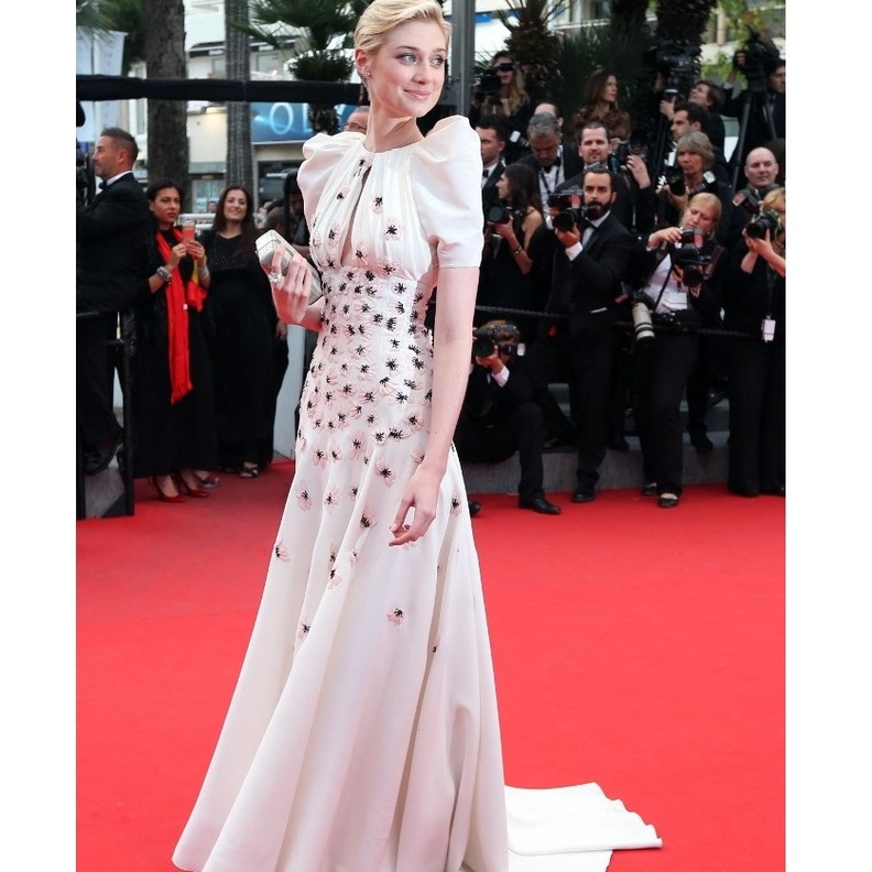 أبرز إطلالات إليزابيث ديبيكي التي ستلعب دور الليدي ديانا