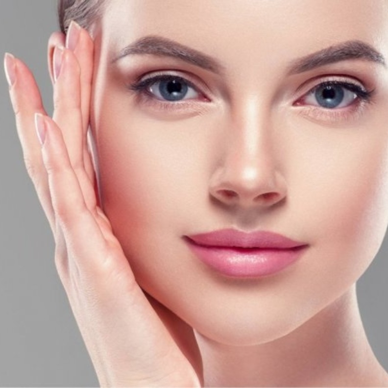  تقنيات التجميل لشد الجفون المترهلة