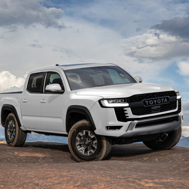 تويوتا تطرح نسخا جديدة من HILUX
