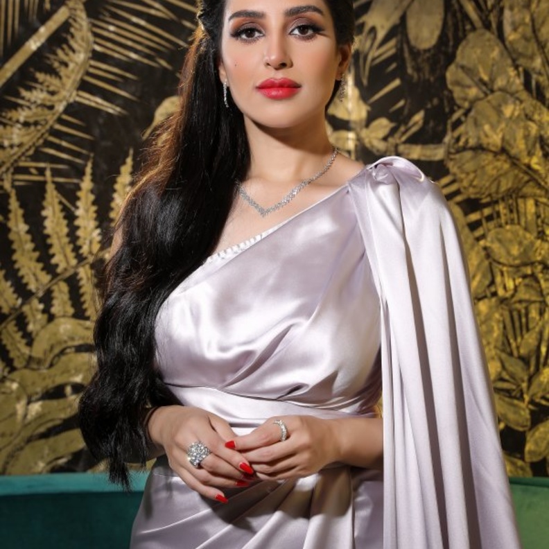 شي إن تطلق مجموعة حصرية بالتعاون مع الفنانة البحرينية المهرة