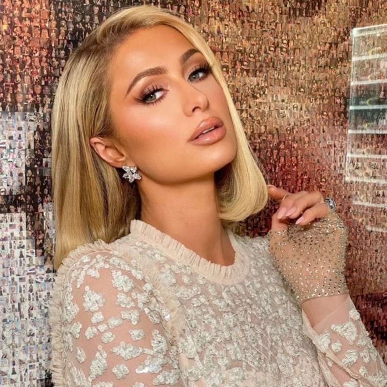 باريس هيلتون تستضيف المشاهير في Cooking With Paris على نتفليكس