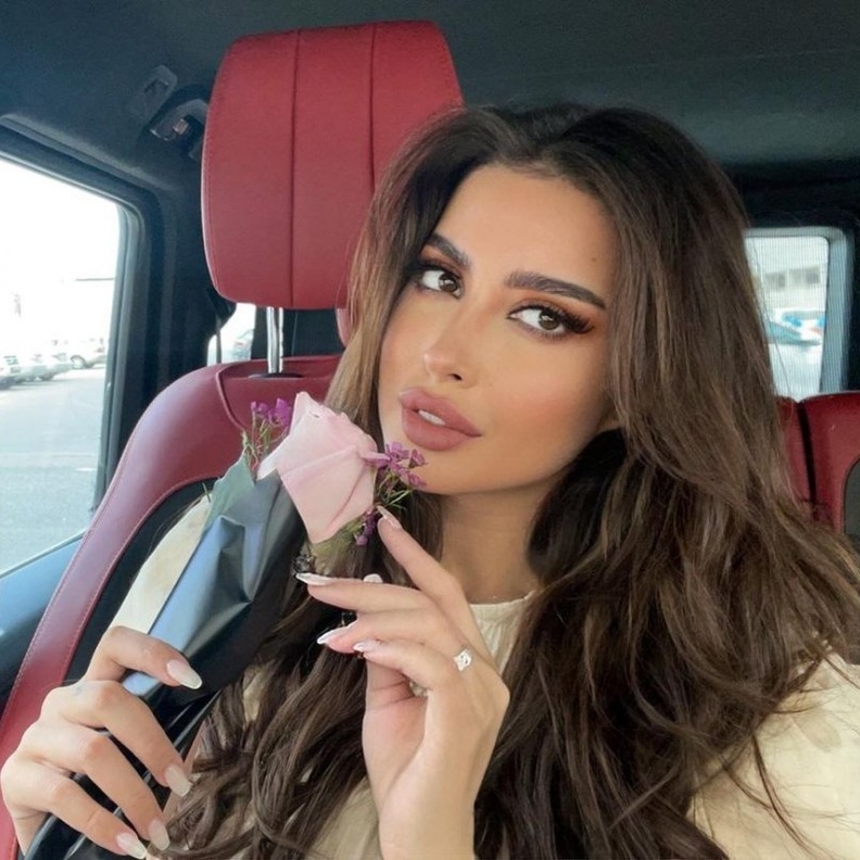 الدانة مودل اللبنانية