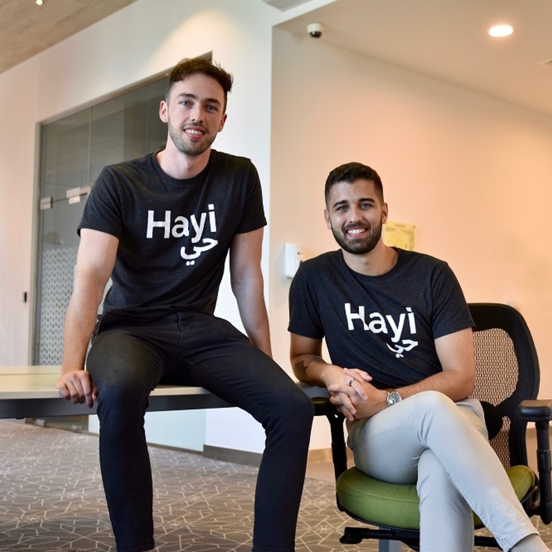 تطبيق "حي" Hayi: أول تطبيق لرقمنة لأحياء في الإمارات