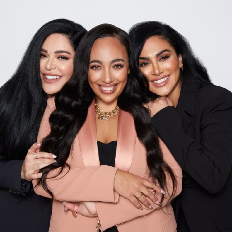 THE QUICKIE: منديل للمناطق الحسّاسة عند النساء، بجاذبية آسرة