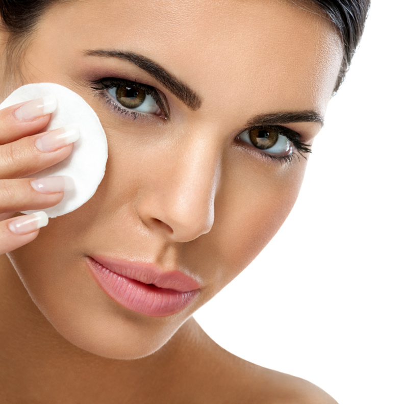  طريقة عمل مزيل مكياج طبيعي بعصير الصبار وزيت الزيتون