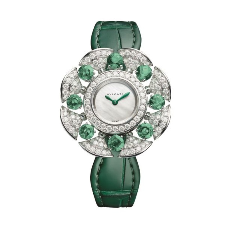 ساعة فاخرة من مجموعة Divissima