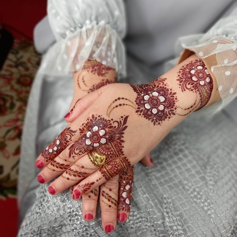  أشكال نقوش الحناء ذات التصميمات والرسوم شديدة التعقيد