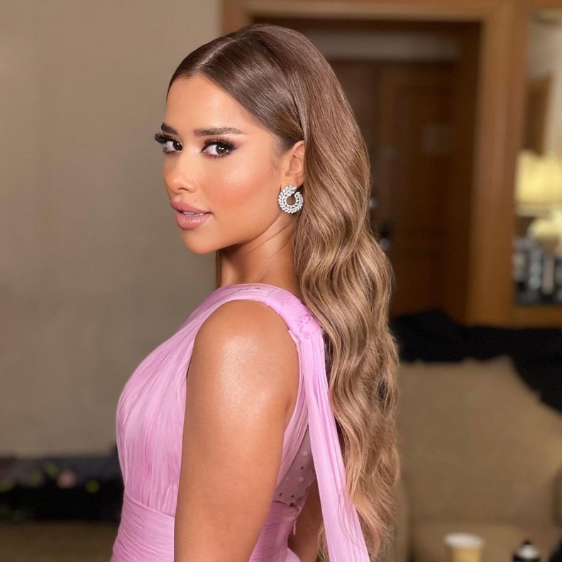 أحدث تسريحات شعر طويل منسدل 