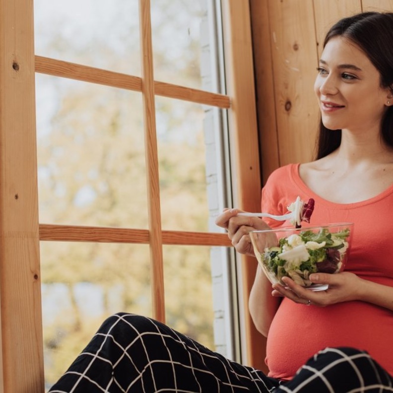 اكلات تزيد وزن الجنين للام النباتية