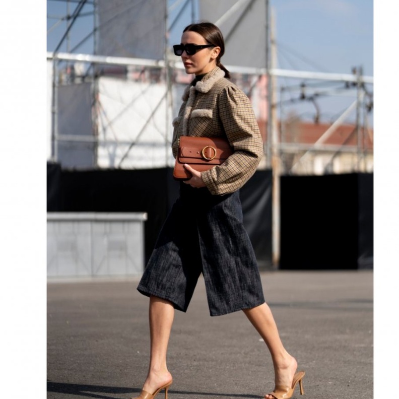 افكار تنسيق الشورت الطويل موضة هذا الموسم