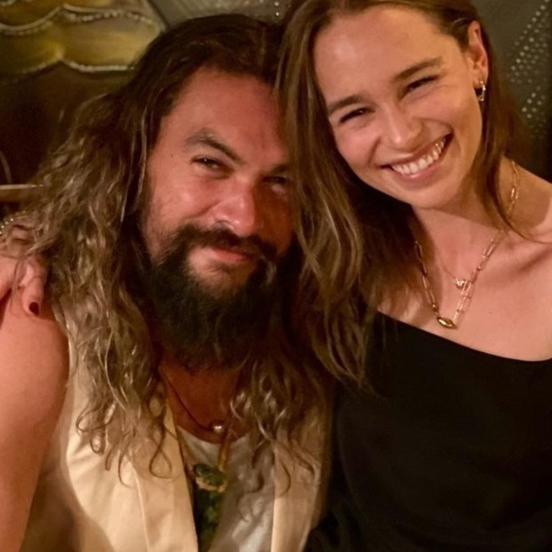 اميليا كلارك وجايسون موموا في أحدث ظهور 