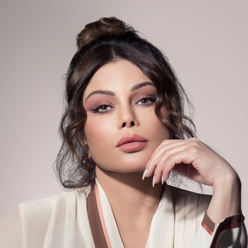 تواصل مع المشاهير بأسلوب مبتكر على منصّة Yela