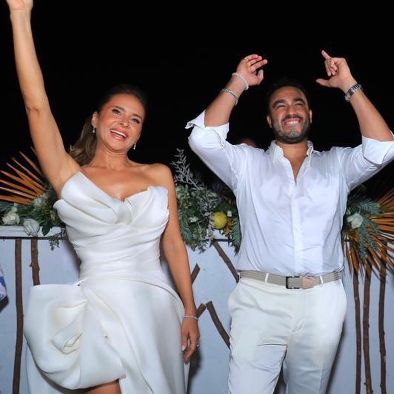 نيللي كريم وهشام عاشور