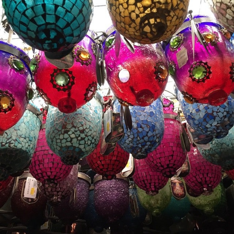 المتحف الأثري في دبي.. وجهة سياحية ساحرة لهواة جمع التحف وشراء الهدايا - المصدر زوروا دبي