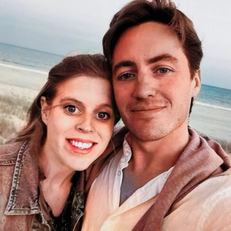 الأميرة بياتريس تلمح للموعد المتوقع لولادة طفلها الأول