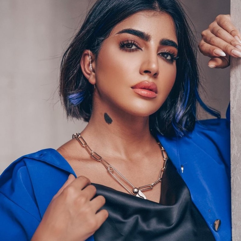 أحدث 3 صيحات جمالية للصيف استوحيها من بثينة الرئيسي