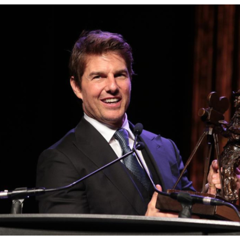 مشاهير تعرضوا للتنمر في الطفولة والمراهقة