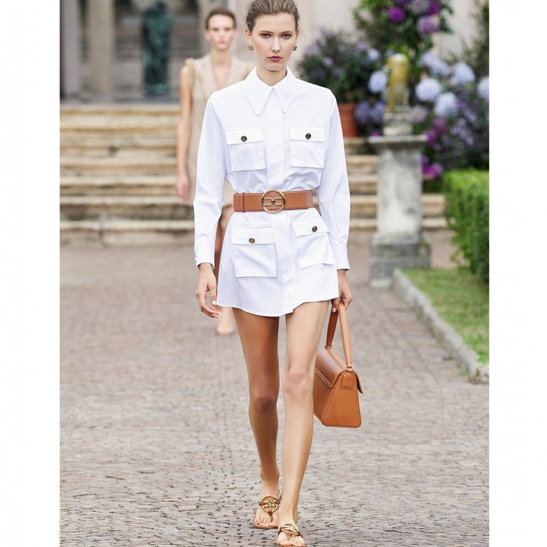 فساتين قصيرة كاجوال باللون الابيض من دار Elisabetta Franchi