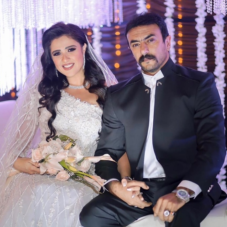 ياسمين عبد العزيز واحمد العوضي