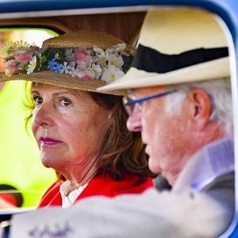 ملك وملكة السويد يحضران فعاليات الرالي الملكي لعام 2021