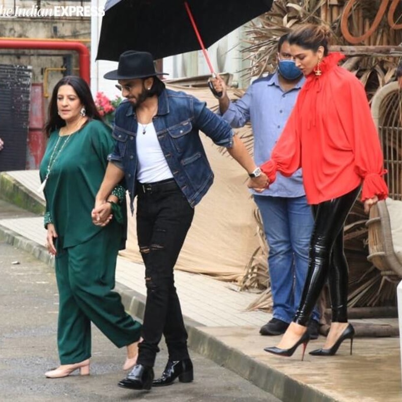 رانفير سينغ وديبيكا بادوكون يستضيفان غداء عائلي احتفالا بعيد ميلاد والدة رانفير