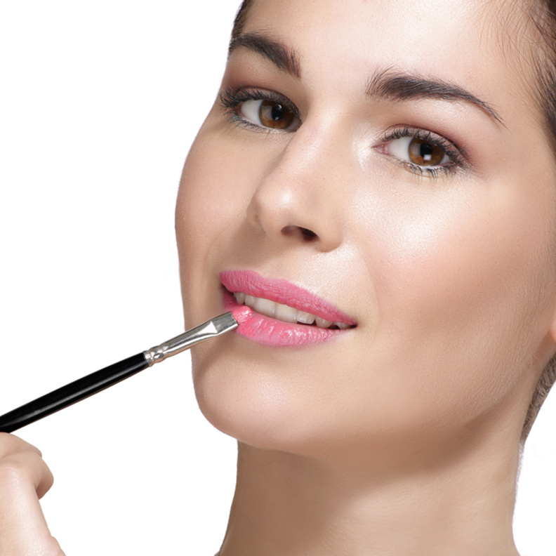  6 حيل جمالية تجعلك تبدين اصغر عشر سنوات