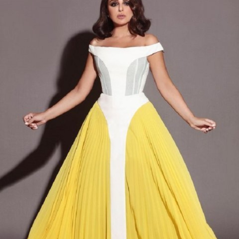 موديلات فساتين خطوبة 2021