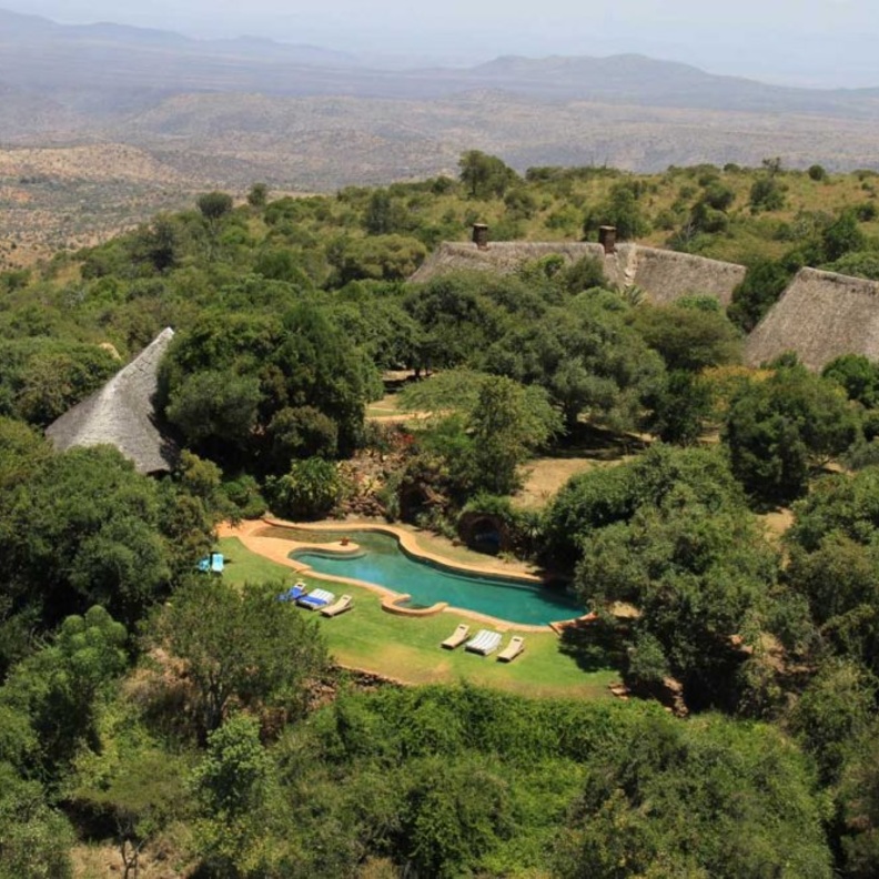 إيدي ريدمان يخسر منزل عائلته الفخم بسبب حرائق الريفيرا الفرنسية