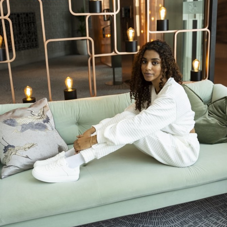  أجمل تنسيقات الأزياء والمستلزمات لموسم العودة إلى المدارس