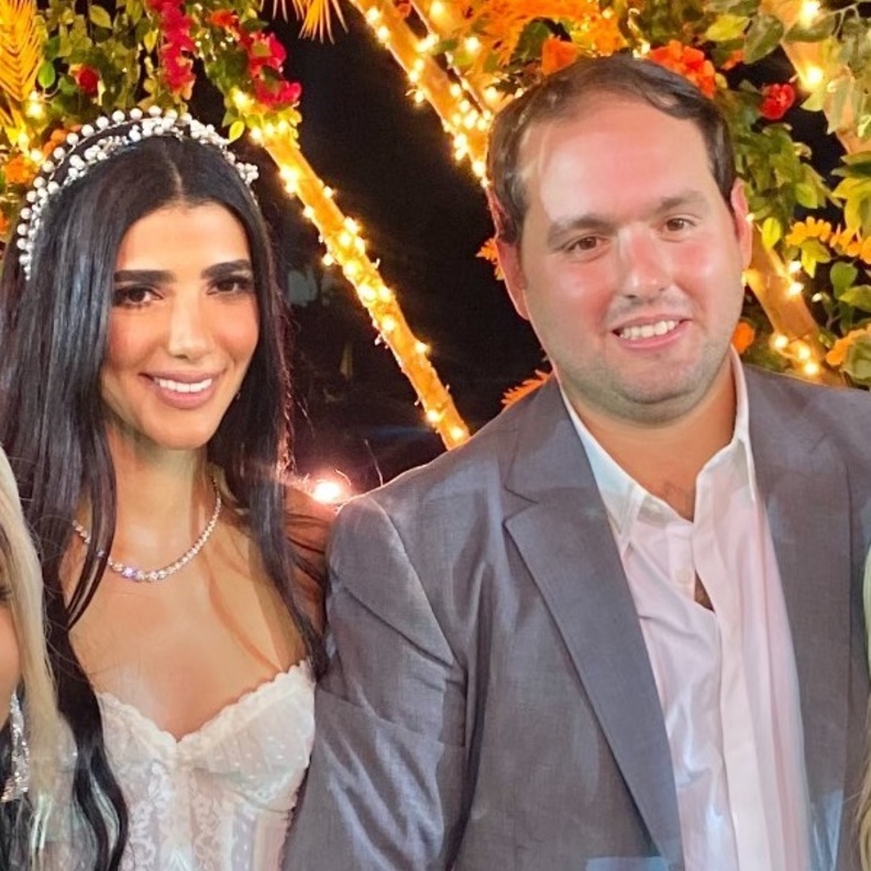 ريم سامي وخطيبها 