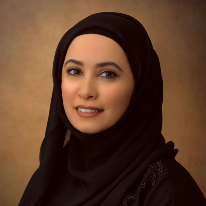 شيخة سعيد المنصوري تهنئ أم الإمارات بمناسبة يوم المرأة الإماراتية وتشيد بجهود المرأة في الإمارات 