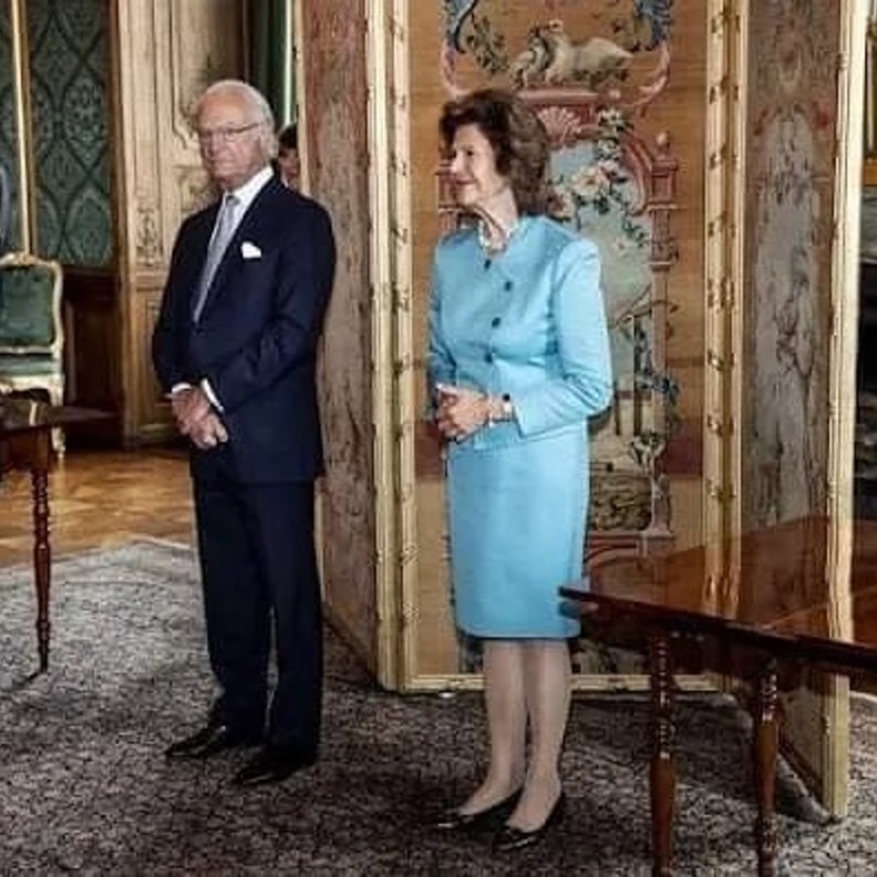 ملك وملكة السويد يسلمان جوائز ميداليات الأمير يوجين