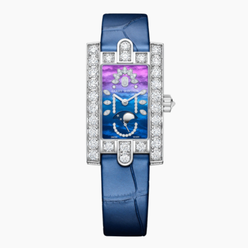 ساعة من هاري وينستون Harry Winston