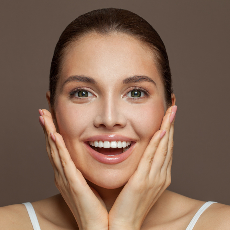 خلطات شد بشرة الوجه بالخميرة الفورية وطرق استخدامها