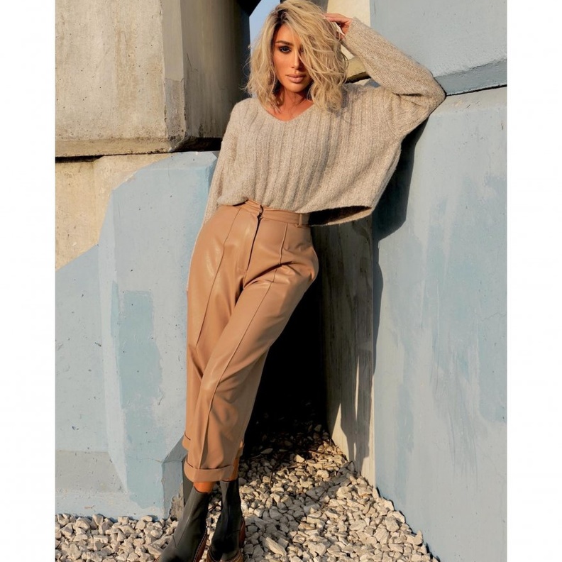  إطلالات كاجوال للمشاوير النهارية من وحي مايا دياب