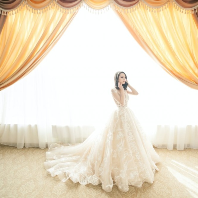  خلاف بين عروس وحماتها بسبب تشابه الفساتين photo nic