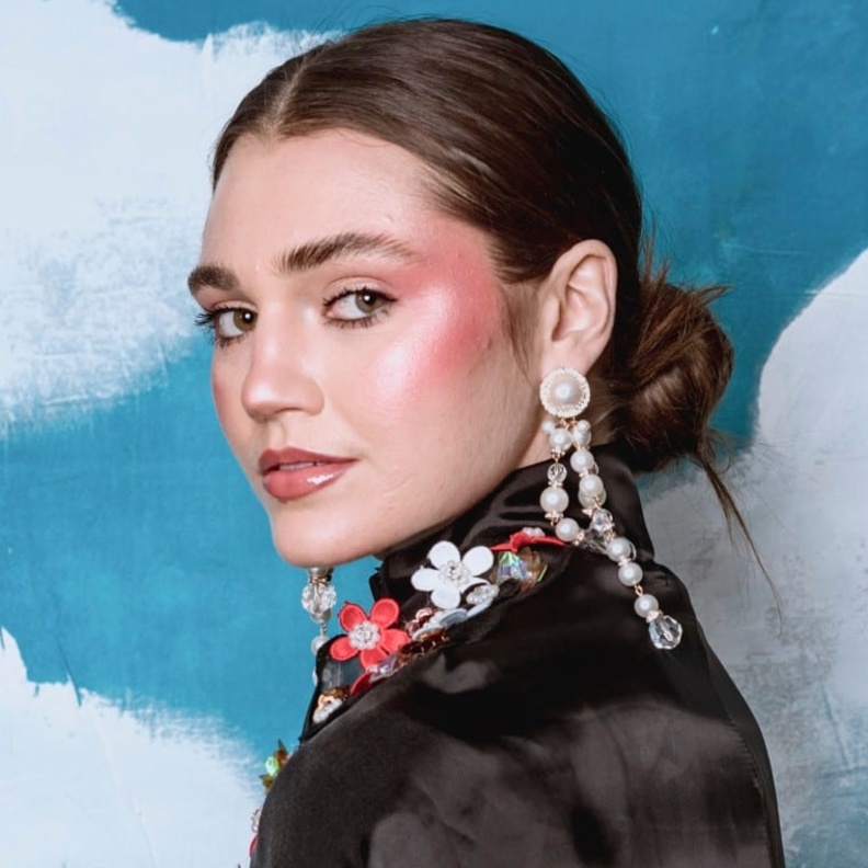  تسريحات شعر الكعكة المبللة والمنخفضة من دار Fllumae