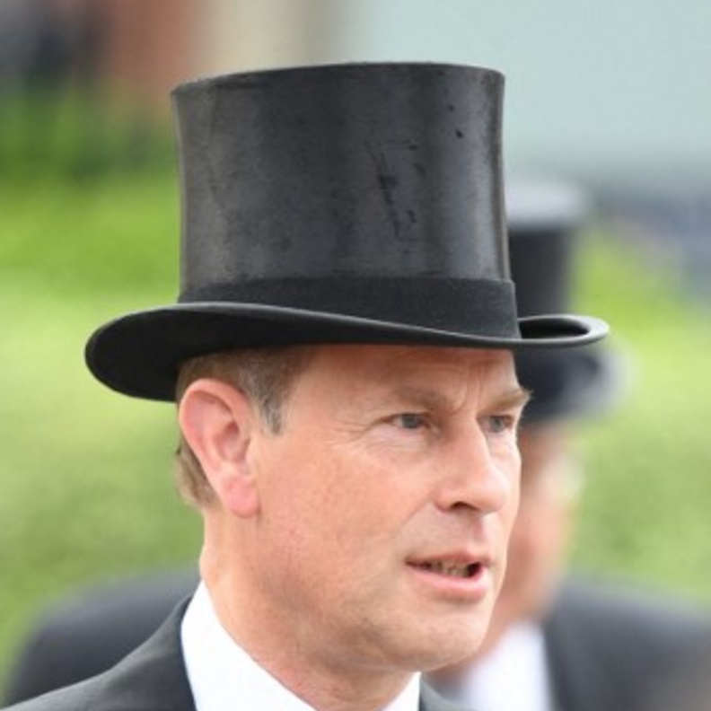 ما هو التحدي الشخصي الذي سيواجه الأمير إدوارد الآن؟