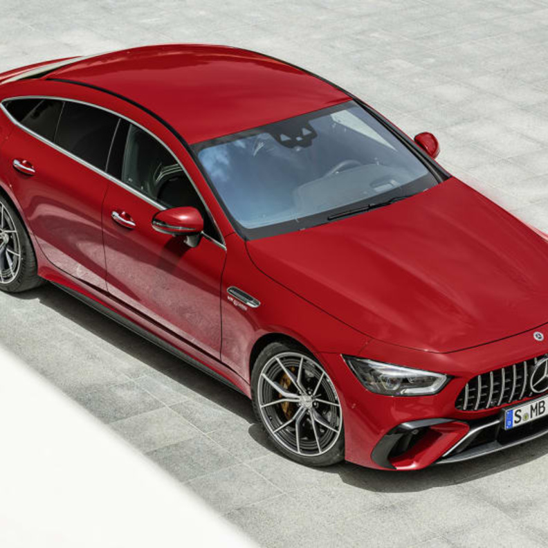 مرسيدس AMG تكشف عن سيارة GT 63 إي بيرفورمانس