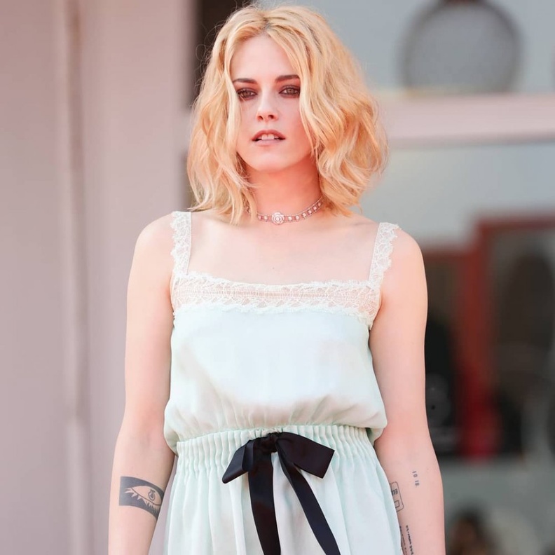 كريستين ستيوارت تتبرع لجمعيات دعمتها الأميرة الراحلة ديانا بعد قيامها بدور ديانا