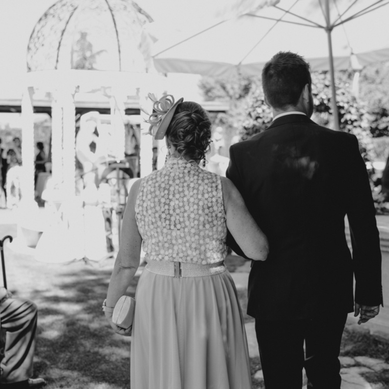 العريس أنقذ عروسه في اللحظات الأخيرة