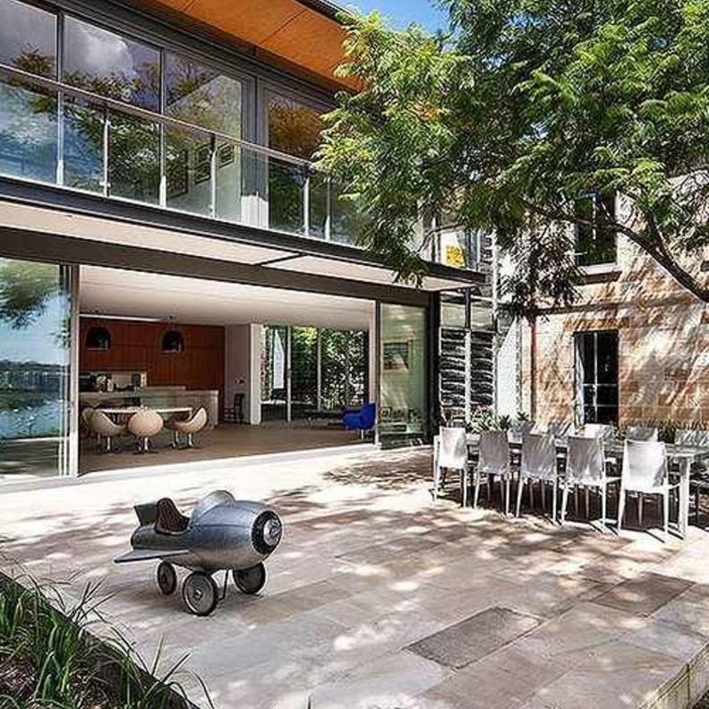 بالصور: كيت بلانشيت تعرض منزلها في سيدني للبيع والثمن..