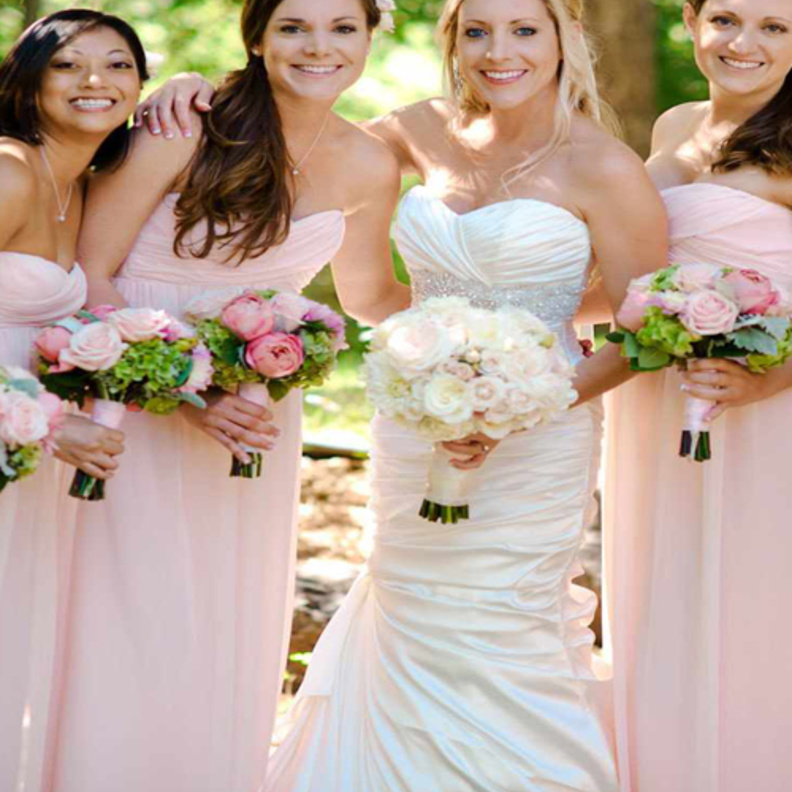 لا ننصح بارتداء الوان الباستيل لانها قريبة من الابيض