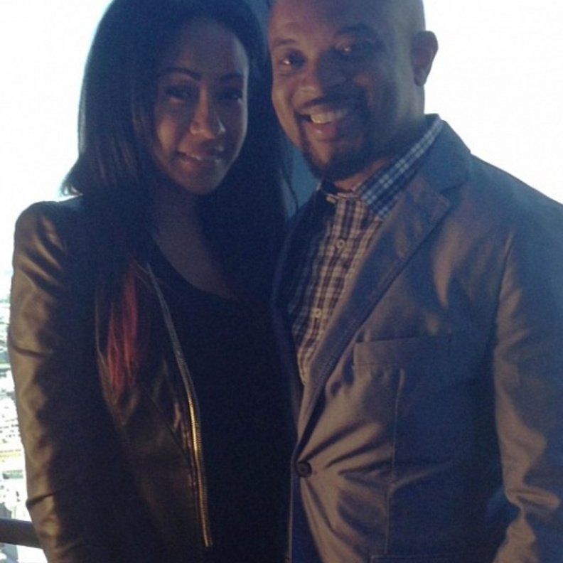 بالفيديو: طلب زواج مفاجئ في مقابلة العمل